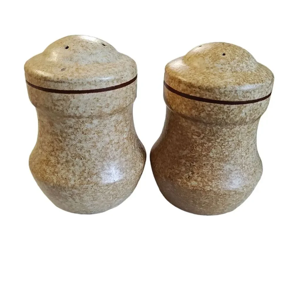 Treasure Craft Great Shakers Salt & Pepper Vintage Large